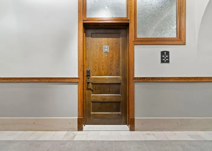 The Brent Lofts 4*