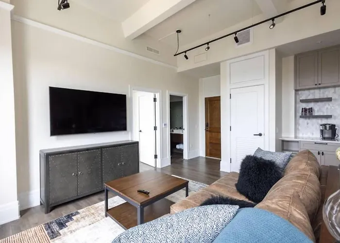 The Brent Lofts Aparthotel