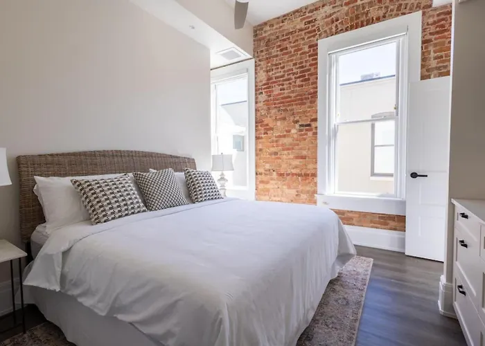 Aparthotel The Brent Lofts 4*