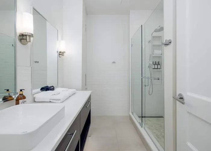 The Brent Lofts 4*