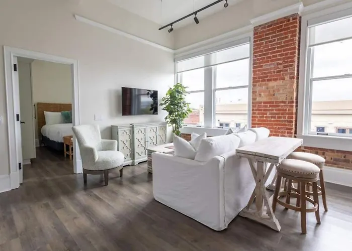 The Brent Lofts Aparthotel