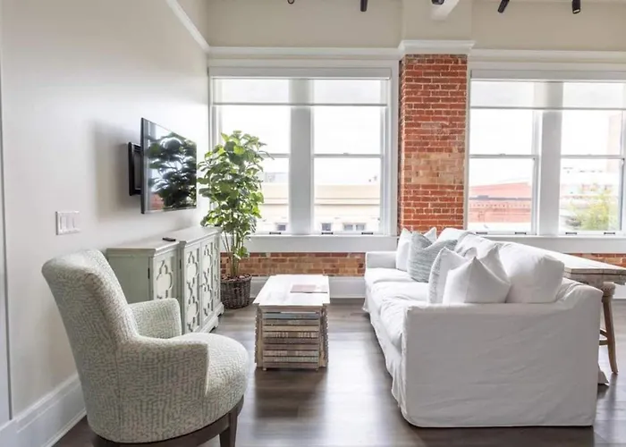 The Brent Lofts 4* Pensacola