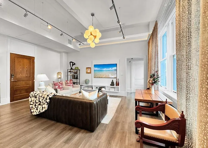 The Brent Lofts 4*